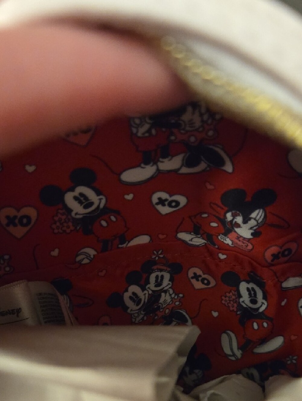 Disney Loungefly Mickey Mouse Valentine Chocolate Box Mini BackpacK - Picture 9 of 10